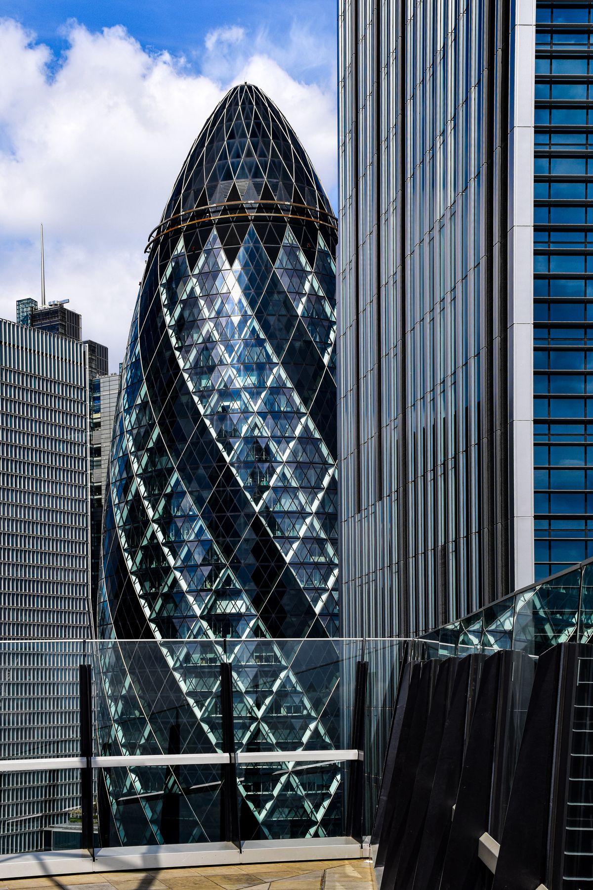 Londra’da Gherkin kulesi