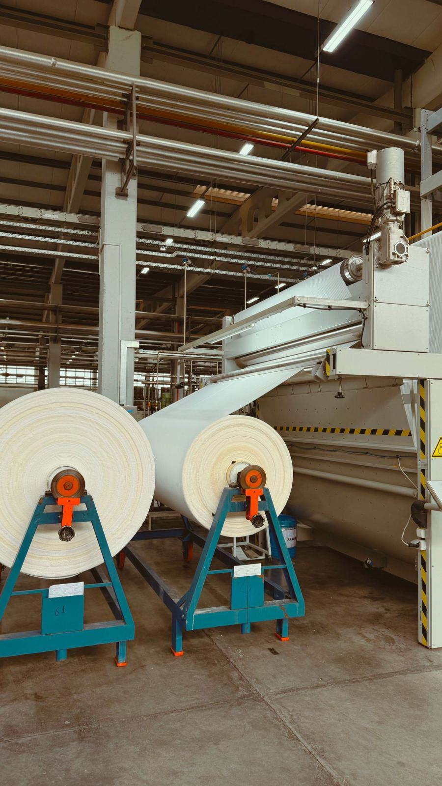 Tekstil makineleri ve iplik bobinleri