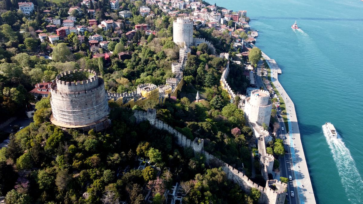 Rumeli Hisarı’nın havadan görünümü