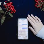 Kare kod okuyan telefon ekranı